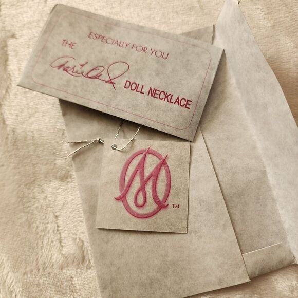 Marie Osmond Porcelain Doll "Young Love Rosebud" Miniature Reproduction 9" - Picture 8 of 13